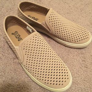 Slip-On Sneakers